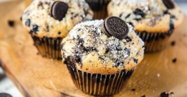 Oreo Muffins Rezept Saftige Schoko-Muffins mit Keksstückchen