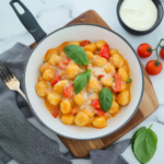 Cremige Gnocchi-Pfanne mit Paprika und Frischkäse