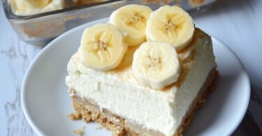 Banana Cream Cheesecake Bars