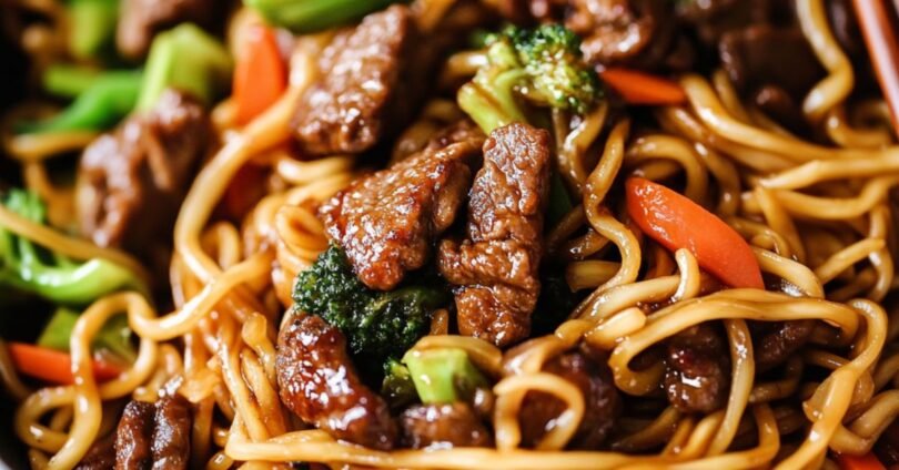 Beef Lo Mein mit Nudeln und knackigem Gemüse