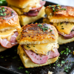 Schinken-Käse-Sliders mit Blätterteig