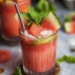 Erfrischender Wassermelonen-Minz-Cocktail mit Salz